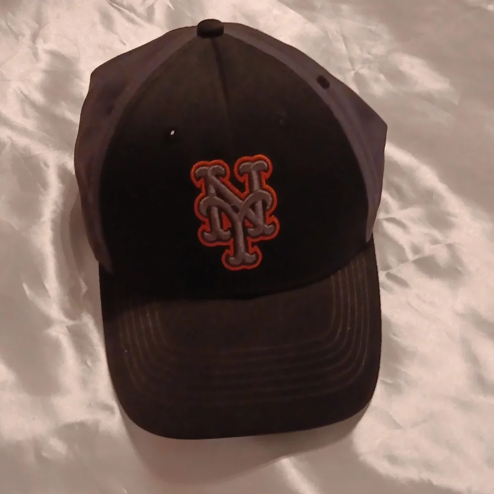 NY Mets Baseball ball Cap - Picture 1 of 3